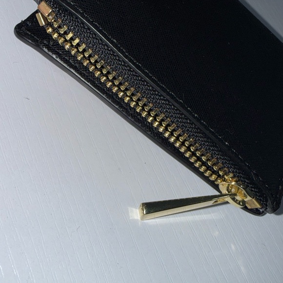 Tory Burch Black Textured Wallet with Gold Emblem - Picture 6 of 6